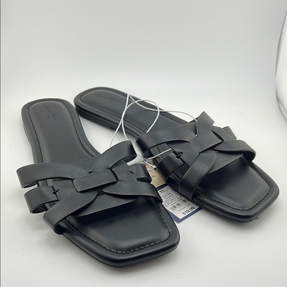 Universal Thread Black Slide Sandals with Geometric Straps - Picture 1 of 3